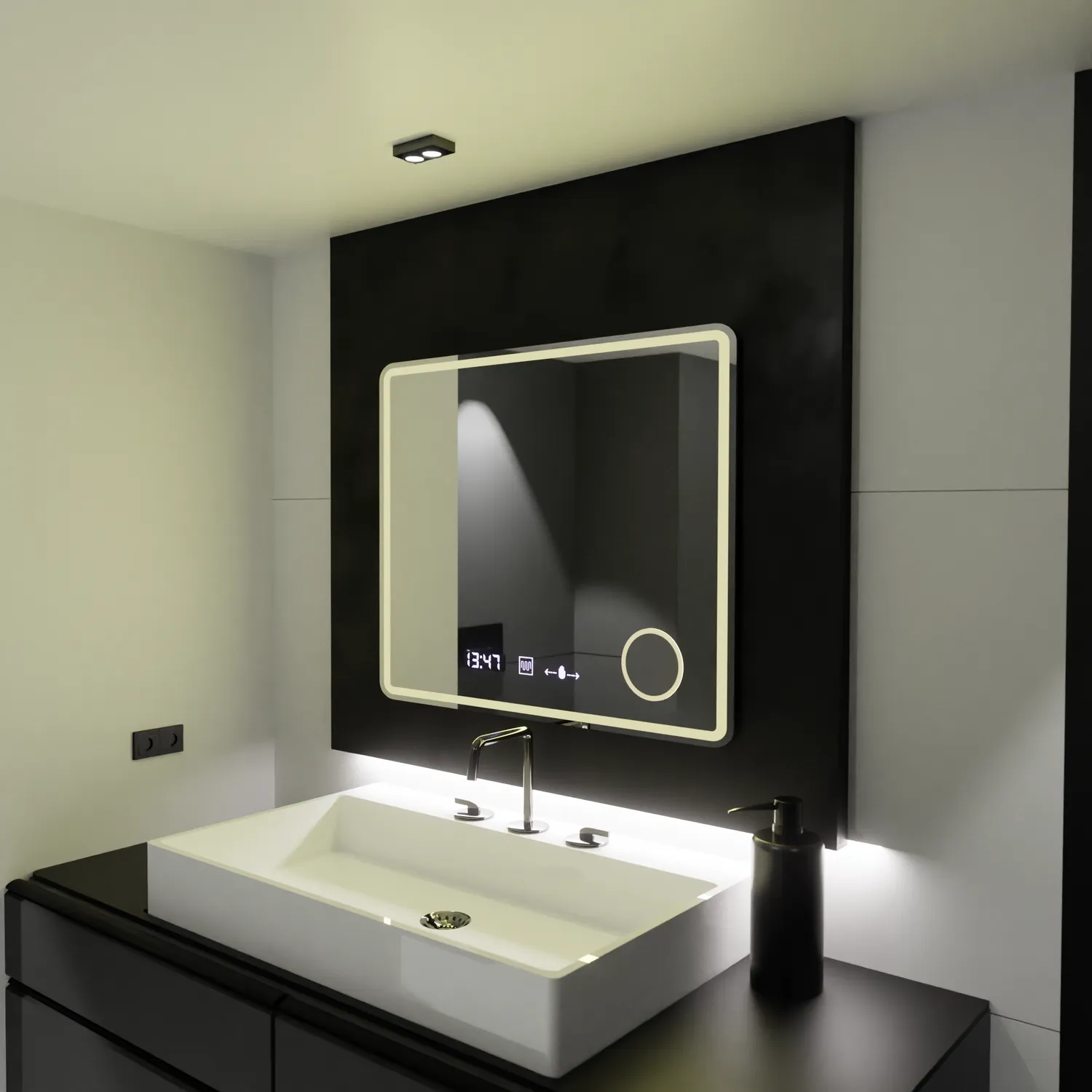Alessandro Design Riflesso MotionGlow Marcello oglinda LED 90x75cm dezaburire