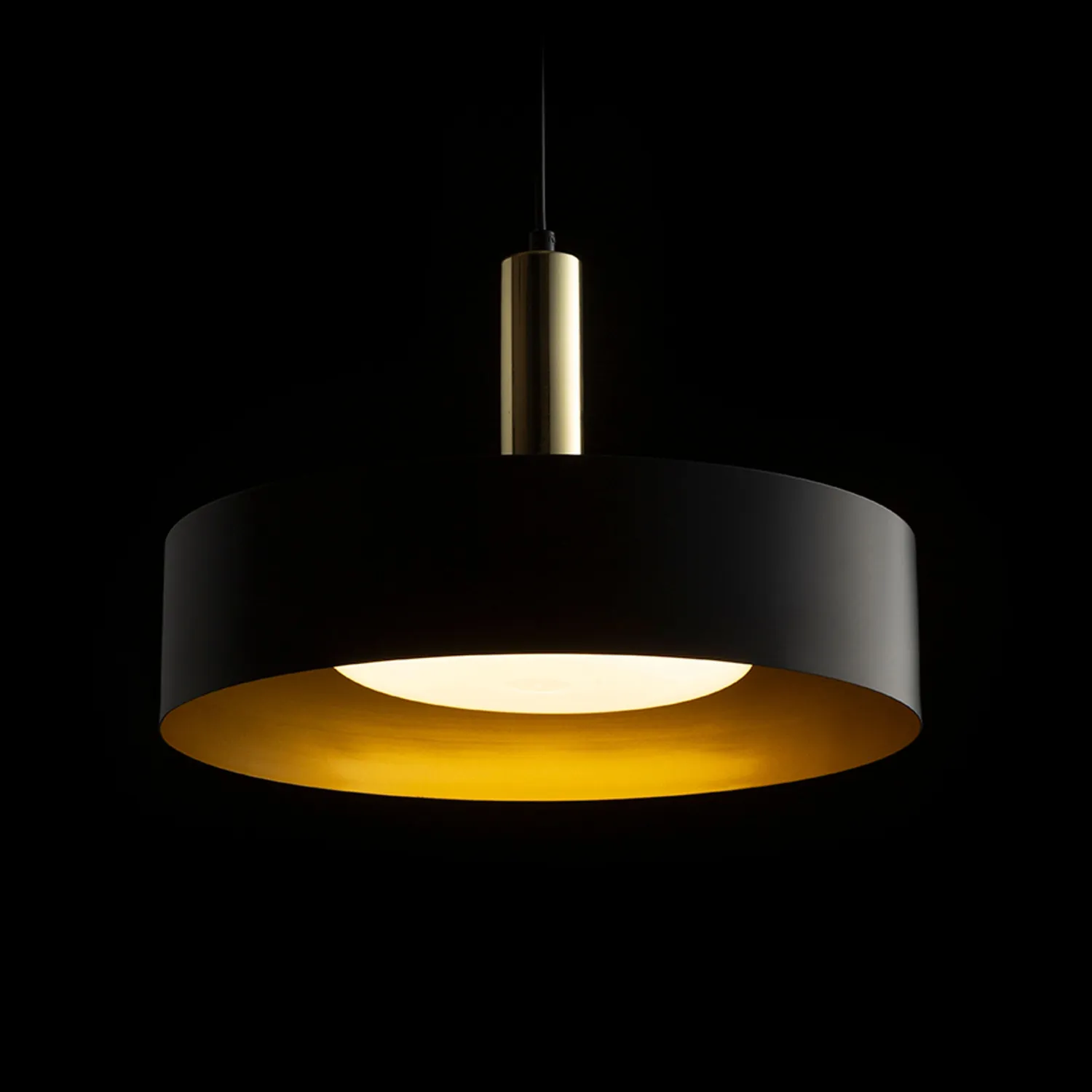 Rendl Giulia 40 pendul negru-auriu metal