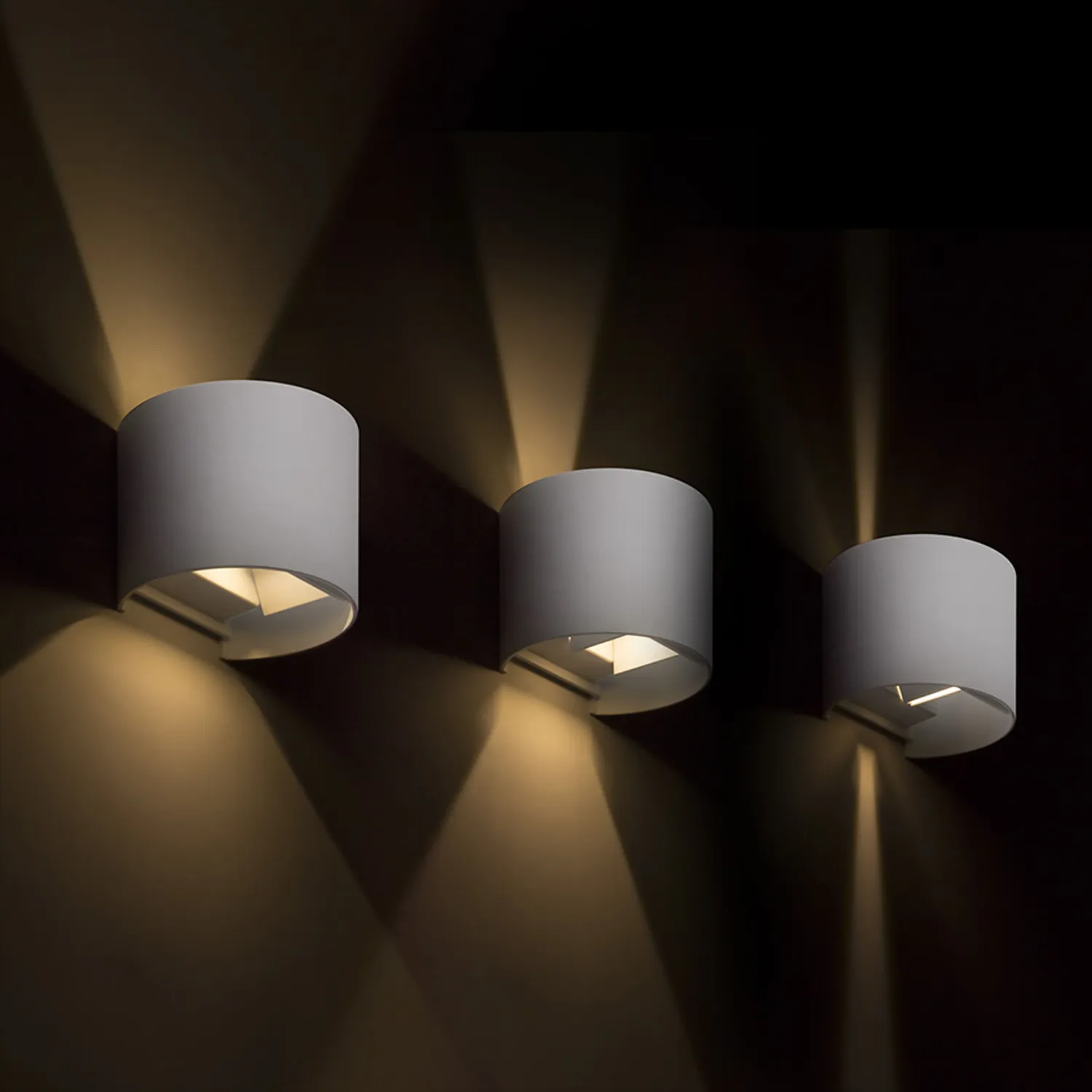 Rendl Light Studio Tito R aplică up-down albă dimabilă