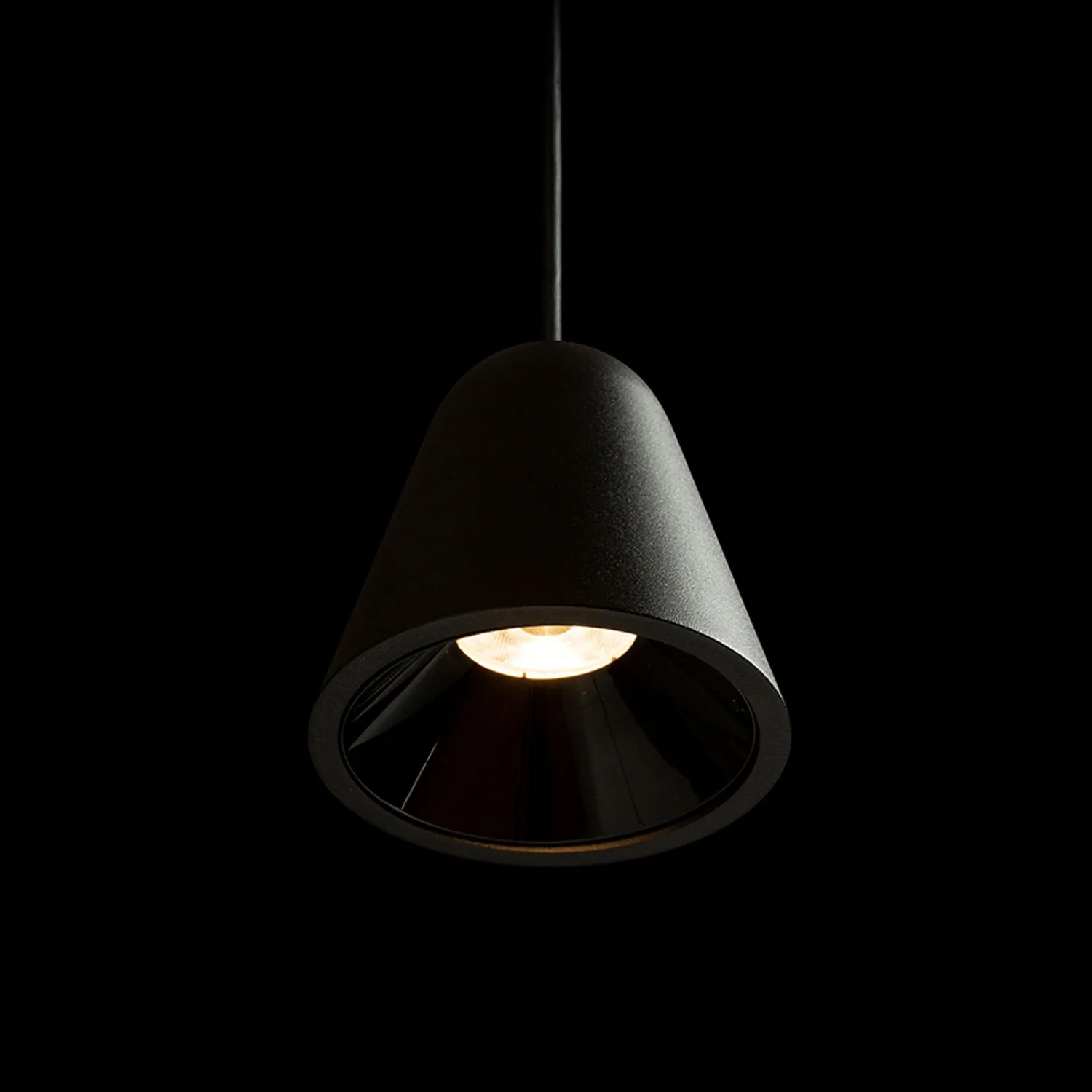 Rendl Stig pendul LED negru bar insula