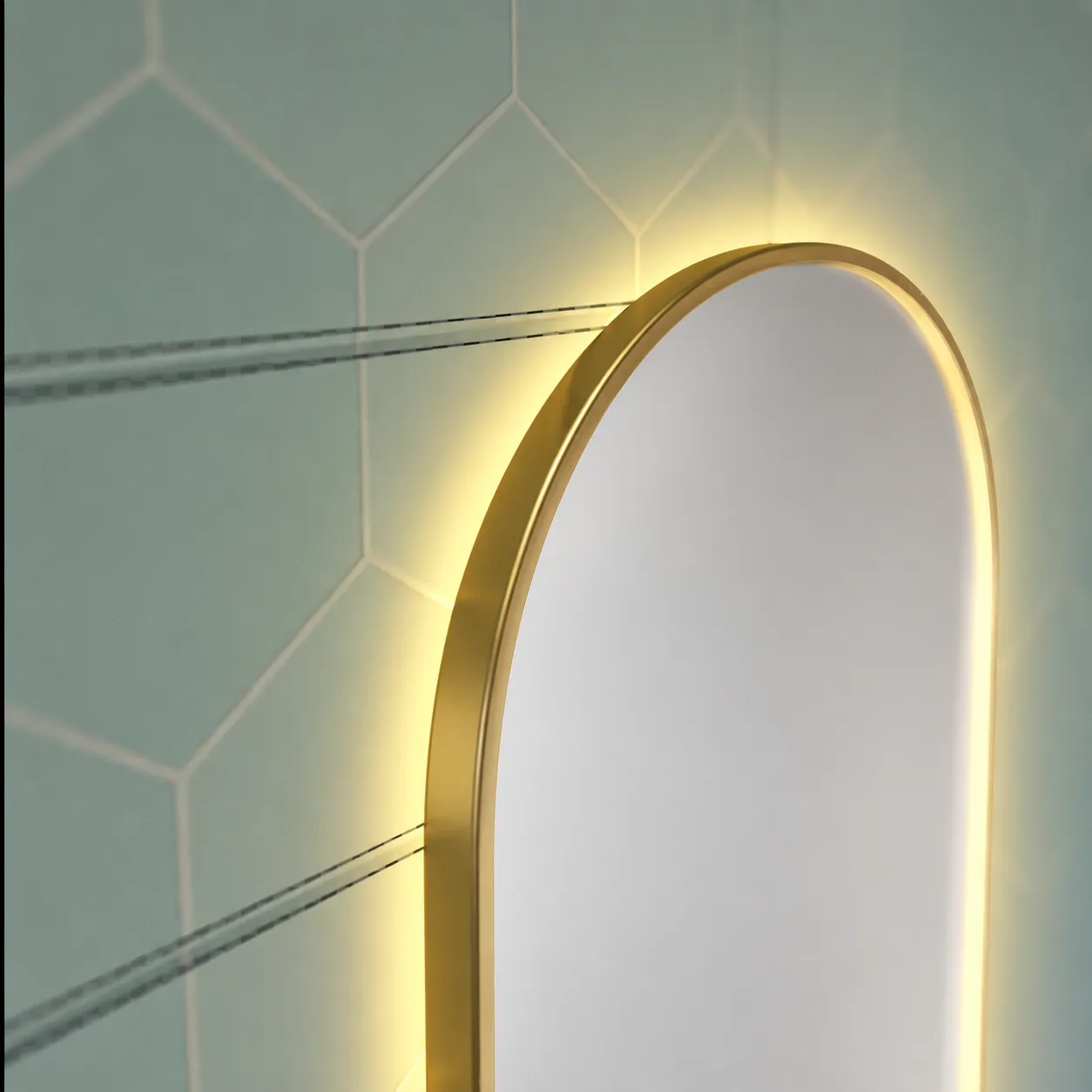 Alessandro Design Konrad 50x80 oglinda LED aurie