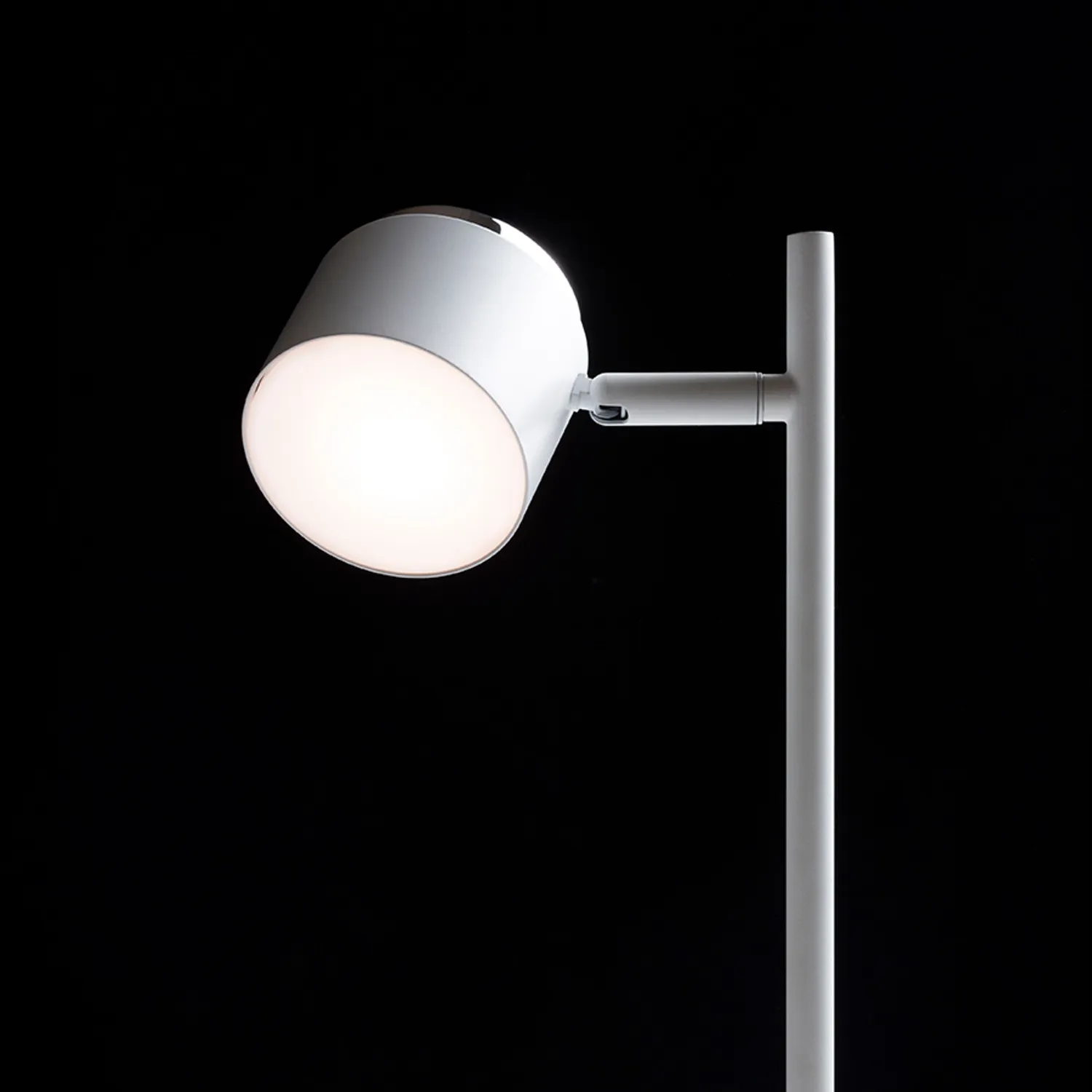 Rendl Light Studio Nova Bord lampă birou albă crom mată